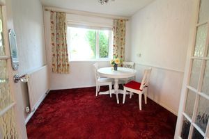 Dining Room- click for photo gallery